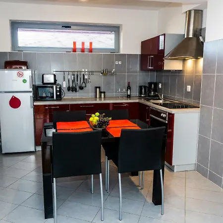 App - 1 Apartman Novigrad Istria Kültér fotó